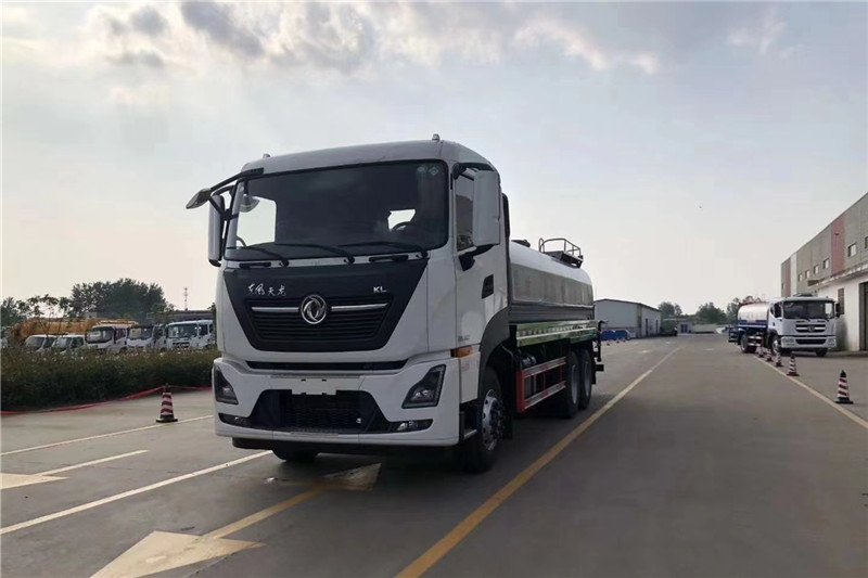 東風(fēng)天龍后八輪20噸噴霧車，國六綠化噴灑車