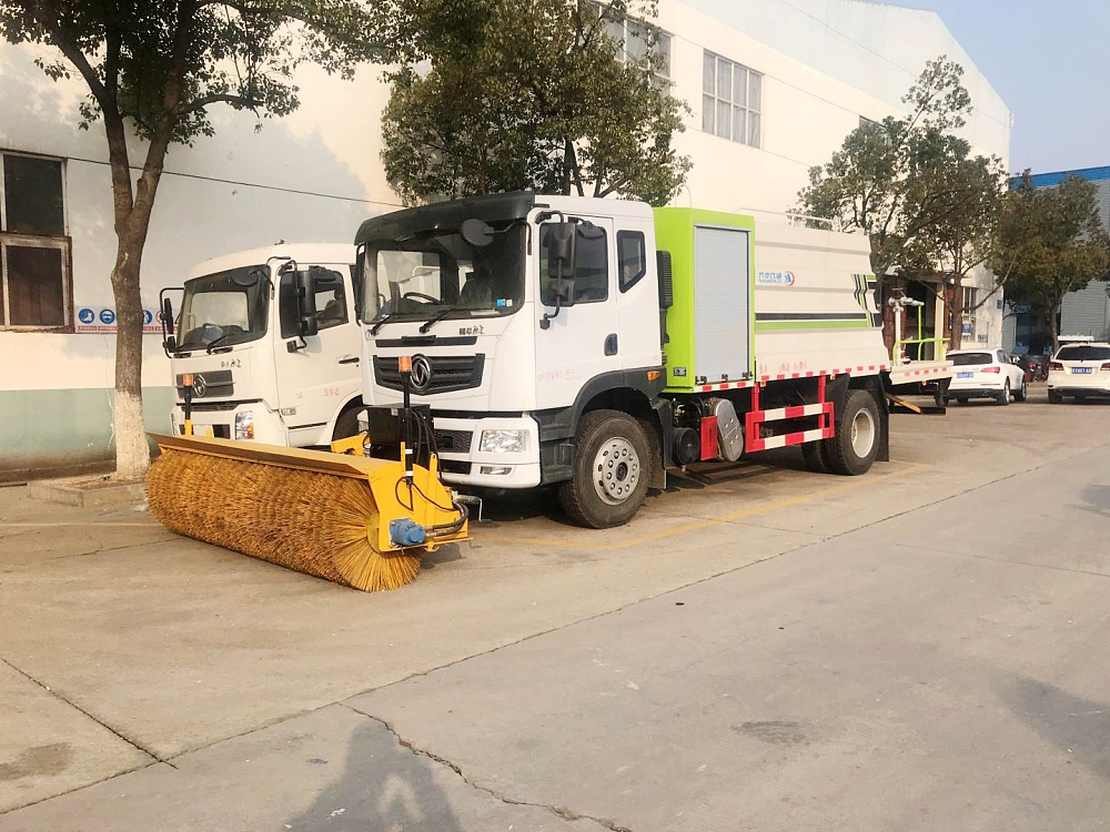 東風(fēng)華神T5噴霧霧炮車國(guó)六10立方/50-100米霧炮
